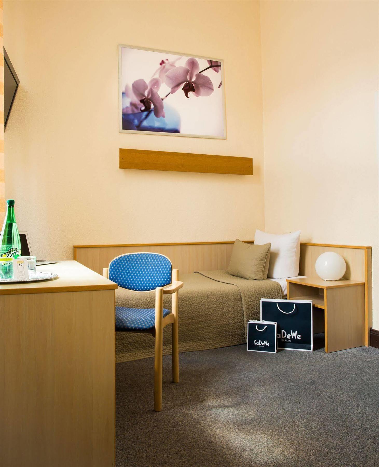 Hotel Comet Am Kurfuerstendamm Берлин Экстерьер фото